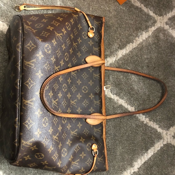 Authentic Louis Vuitton Neverfull MM Monogram Bag - Picture 13 of 16